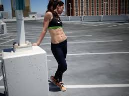 Brandon breaks down each individual exercise, rep, movement, day and body part that emily. Emily Blunt Body Artofit