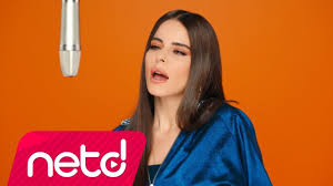 Simge Pes Etme 2020 Youtube Muzik Biyografiler