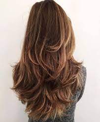 Lange Haare Stufenschnitt Hinten Stufenschnitt Lange Haare Frisuren Lange Haare Stufen Dicke Lange Haare