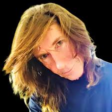 No a los covers , quizás por eso en 25 años no seamos tan visitados ,  tenemos la mala costumbre de no saber escuchar nuevas canciones