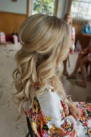 When it comes to wedding hairstyles for long hair, this one is a classic. 25 Bridesmaids Half Up Hairstyles That Inspire Weddingomania