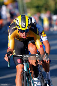 Wout van aert rijdt olympische tijdrit in tokio, victor campenaerts reserve. Nieuwsfoto S Wout Van Aert Of Belgium And Team Team Jumbo Fietsen Fietskunst Racefiets