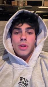 @𝙺𝚢𝚕𝚎 𝚂𝚌𝚘𝚝𝚝🥃💢 @Asher scott Toujours vous dormez quand je met un  film. #KyleScott #ellacollinsscott #pourtoi #AsherScott #Bellagrace  #benjenkins #captivewattpad