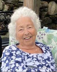 Eunice Miner's Instagram, Twitter & Facebook