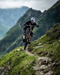 Awesome Times Exploring The Stunning Scenery Of Saalbach Com With Tiborsimai And Nathhughesphoto A Few Months Downhill Bike Mountain Biking Photography Mtb