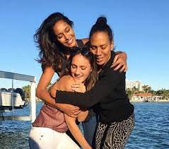 Jebreal is the author of three books and previously dated filmmaker and artist julian schnabel before marrying her now estranged husband. Rula Jebreal Chi E La Figlia Miral Rivalta Foto Lavoro Vita Privata
