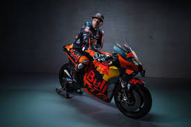 Le portugais rejoint brad binder dans l'écurie « usine » du constructeur autrichien. Motogp 2021 Presentation Des Teams Ktm Et Tech 3 Tous Feux Orange Vers Le Titre Zeitblatt Magazin