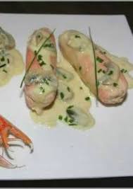 Otez La Peau Du Filet De Saumon Lavez Le Et Essuyez Le Sur Du Papier Absorbant Puis Coupez Saumon Frais Saumon Saumon Fume