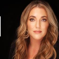 Lorraine Melton's Instagram, Twitter & Facebook