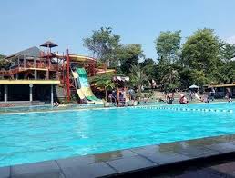 10 Spot Foto Di Zamzam Tirta Bogor Jawa Barat Lokasi Alamat Harga Tiket Masuk Wisata Wisataterdekat Com