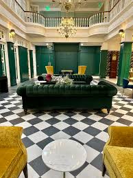 The Spiral Staircase | Tampa FL