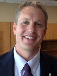 Clint Hickman carries less baggage in supervisor race