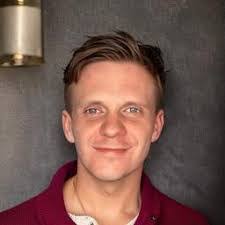 Zach Holzman's Instagram, Twitter & Facebook