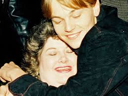Gilbert grape irgendwo in iowa leonardo di caprio. Darlene Cates Dies Aged 69 Best Acting Mom I Ever Had Says Leonardo Dicaprio Leonardo Dicaprio The Guardian