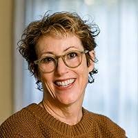 Maggie Discovers the Rainbow by Kara Navolio