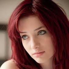 Pin By Tiphani Nicole On Hair Nails And Makeup Pale Skin Hair Color Hair Pale Skin Red Hair Pale Skin