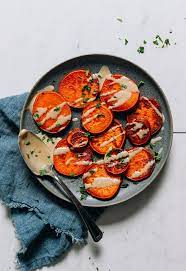 8 Minute Sweet Potatoes Minimalist Baker Recipes Recipe Sweet Potato Cooking Sweet Potatoes Baker Recipes