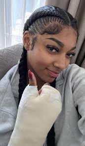 Tough life 🤣…. That face though 😍