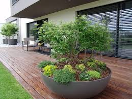 Whitecube Wiener Neustadt Seite 2 Ein Architektenhaus Geplant Umgesetzt Und Eingerichtet Von Designaffinen B In 2020 Gartengestaltung Garten Terrasse Bepflanzen