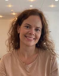 Judith Adler's Instagram, Twitter & Facebook