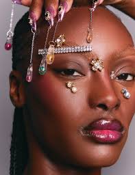 Voir Fashion Magazine Issue; 32 Featuring Charli Howard by Voir Fashion  Magazine