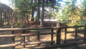 These photos organized under :split rail fence driveway entrance,split driveway gates,2 way split rail cedar fence swing gate. Split Rail Fence Ideas Driveway How To Build A Split Rail Fence Acre Life Diy Project Though Wood Split Rail Fence Is The Most Ideal Choice For Rural Areas With