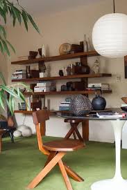 Salon Bibliotheque Pierre Chapo Table Tulip Saarinen Alexandre Jolivet Et Ulrikk Dufosse Livingroomfurnit Home Living Room Living Room Furniture Interior Deco