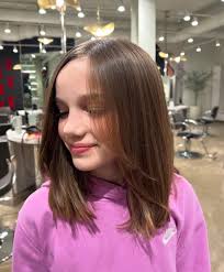 Auntie + hairstylist = best job ever🩷 #knoxvillehairstylist  #knoxvilletennessee #firsthairappointment #auntielife #hairstylist