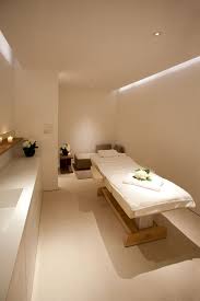 Facial Room Spa Treatment Room Spa Rooms Beauty Salon Decor