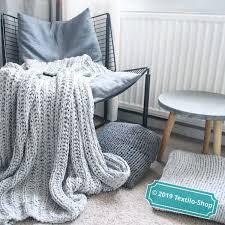 Auch spenden in form von sockenwollresten helfen!! Schnell Gestrickte Decke Aus Bandchengarn Xl Extrabreit