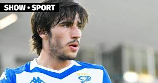 Cherubini, nuovo capo dell'area tecnica, è presente a milano nel quartier generale della juve sul suolo meneghino e. Pirlo Will Bei Juve Tonali Unterschreiben Alternative Locatelli Pirlo Juventus Seria A