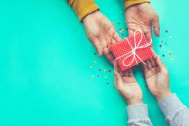 Find the perfect holiday gift for everyone on your list this year, no matter your budget. How Psychology Can Help You Choose A Great Gift