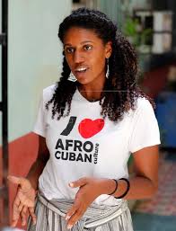 Silky straight hair has long been considered by many black women to be their crowning glory. The Politics Of Hair Cubans Embrace Their Roots Champion The Afro Life English Edition Agencia Efe