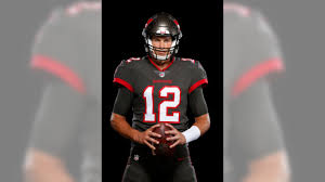 Photos First Look At Tom Brady In A Bucs Uniform In 2020 Tom Brady Tom Brady News Toms