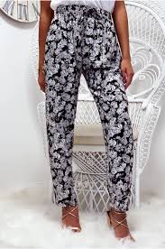 Maybe you would like to learn more about one of these? Superbe Pantalon Fluide Noir Avec Motif Blanc Et Poches Tres Agreable Pour L Ete