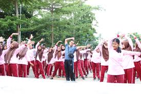 Sman 18 surabaya adalah sekolah menengah atas (sma) negeri yang berlokasi di propinsi jawa timur kabupaten kota surabaya dengan alamat jl. Sman 9 Mataram Bersiap Menuju Model Sekolah Sehat Lombok Post