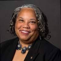 Alumni receiving pharmacy award