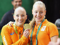 The frisian, who was allowed to participate as a reserve in the final battle after being canceled, finished last. Twin Olympians Competing Together At The 2021 Tokyo Olympics