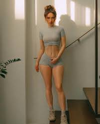 erotic :: amateur ero :: legs :: hips :: missbo :: buttocks up - JoyReactor