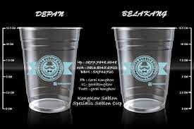 Jasa Cetak Logo Gelas Plastik Pada Cup Plastik Usaha Minuman Anda Hub 0819 0568 5085 Kami Spesialis Sablon Gelas Plastik Plastik Botol Plastik Gelas Botol