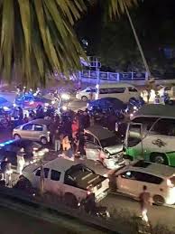 10% deposit => 2% booking + 8% s&p. Multi Vehicle Crash Triggers Massive Traffic Jam In Damansara Damai