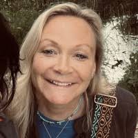 40+ "Rebecca Benson" profiles