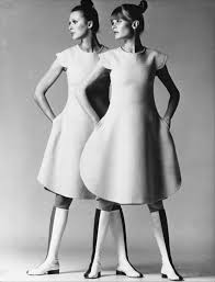 Il est une personnalité, une marque incontournable dans la mode des cinquante dernières années Pierre Cardin Fetish For The Bubble