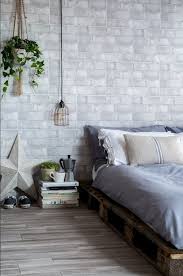 The Cool Industrial Trend For A Minimalist Bedroom Heart Home Apartment Bedroom Decor Minimalist Bedroom Design Minimalist Home Decor