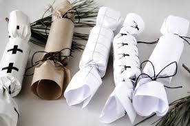 Toilet paper roll instructions are included as well, but the rolls will be smaller and not quite as sturdy. Diy Christmas Crackers Crafty Ideas With A Festive Snap Be Creative Daily