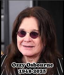 Had an absolute blast! For my Birthday this year (Yesterday) got the  coolest birthday invite ever! Got invited out by Nashville Universe for  their writers round at The Green Light Bar in