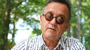 Robert Seng's Instagram, Twitter & Facebook