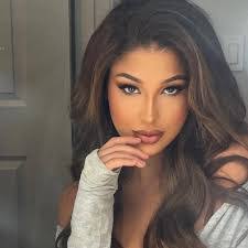 Amanda Padilla's Instagram, Twitter & Facebook