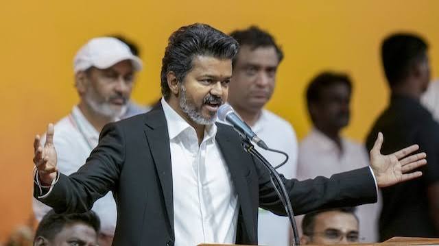 Thalapathy Vijay TVK | 'थलापति विजय की TVK सरकार छह महीने में गिर जाएगी, स्टालिन फिर बनेंगे सीएम', किसकी भविष्यवाणी? - News18 हिंदी