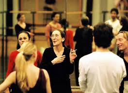 La chorégraaphe allemande s'inspire de la sicile une des dernières chorégraphies de pina bausch, notamment dansées au théatre de la ville, à paris. Tanznetz De Das Tanzmagazin Im Internet